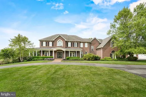 8170 Hollow Rd, Middletown, MD 21769