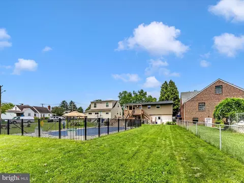 Exterior - 14 Norva Ave, Frederick, MD 21701 photo 9 of 10