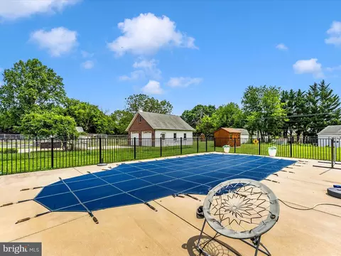Exterior - 14 Norva Ave, Frederick, MD 21701 photo 6 of 10