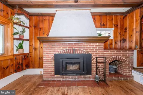 Living - 4836 Shookstown Rd, Frederick, MD 21702 photo 6 of 13