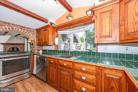 Kitchen - 4836 Shookstown Rd, Frederick, MD 21702 photo 2 of 6