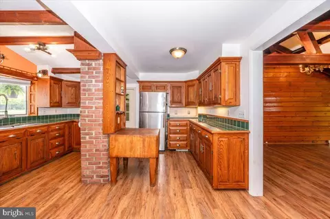Kitchen - 4836 Shookstown Rd, Frederick, MD 21702 photo 4 of 6