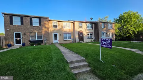 1766 Springfield Ln, Frederick, MD 21702 photo 3