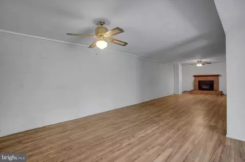 102 Andover Ct, Frederick, MD 21702 photo 25