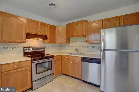 102 Andover Ct, Frederick, MD 21702 photo 11