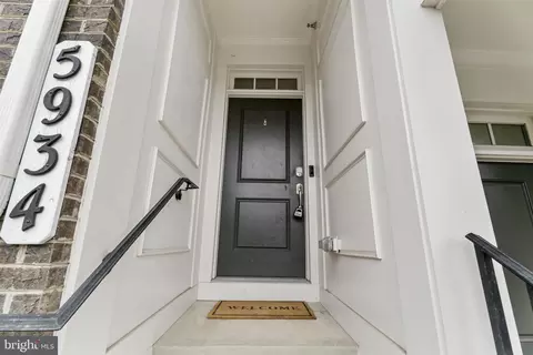 5934 Forum Sq, Frederick, MD 21703 photo 3