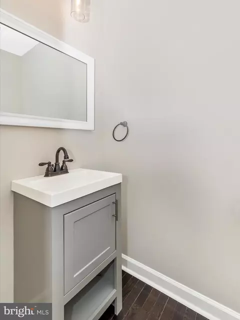 Bath - 5317 Duke Ct, Frederick, MD 21703 photo 1 of 3