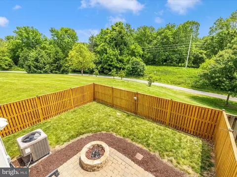 Exterior - 5317 Duke Ct, Frederick, MD 21703 photo 5 of 11