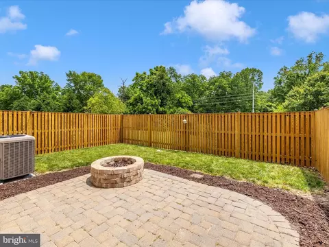 Exterior - 5317 Duke Ct, Frederick, MD 21703 photo 6 of 11