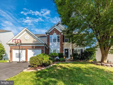 4 Jeffrey Ln, Brunswick, MD 21758