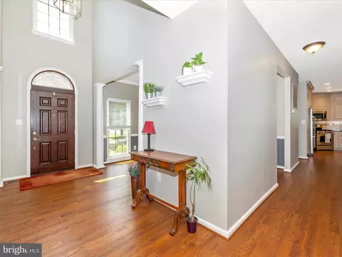 Entry Way - 6470 Saddlebrook Ln, Frederick, MD 21701 photo 2 of 4