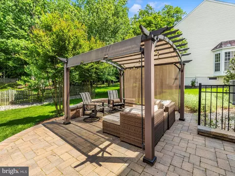 Exterior - 6470 Saddlebrook Ln, Frederick, MD 21701 photo 10 of 20