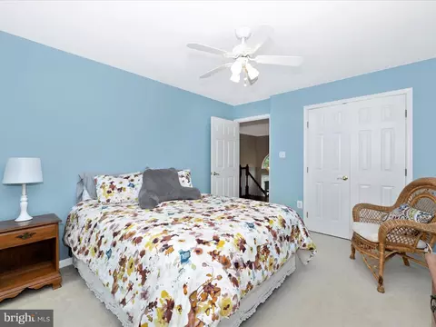 Bedroom - 6470 Saddlebrook Ln, Frederick, MD 21701 photo 6 of 8