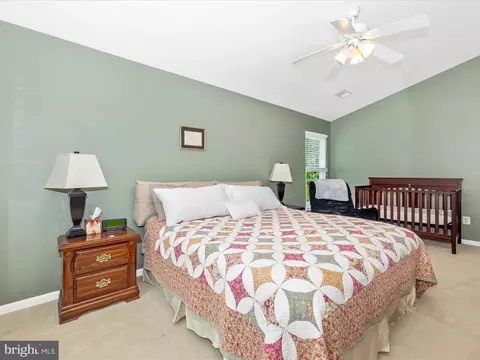 Bedroom - 6470 Saddlebrook Ln, Frederick, MD 21701 photo 3 of 8
