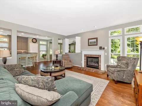 Living - 6470 Saddlebrook Ln, Frederick, MD 21701 photo 3 of 5