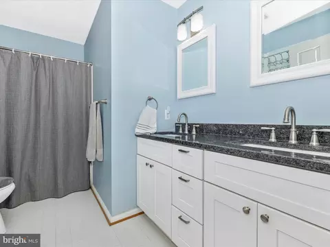 Bath - 6470 Saddlebrook Ln, Frederick, MD 21701 photo 3 of 4