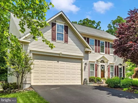 Exterior - 6470 Saddlebrook Ln, Frederick, MD 21701 photo 4 of 20