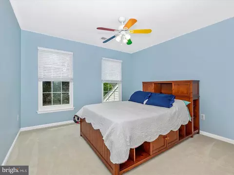 Bedroom - 6470 Saddlebrook Ln, Frederick, MD 21701 photo 4 of 8