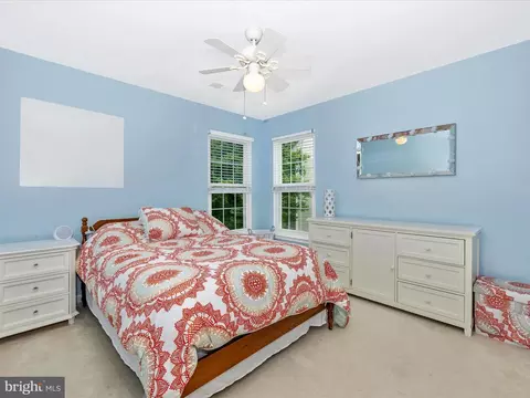 Bedroom - 6470 Saddlebrook Ln, Frederick, MD 21701 photo 7 of 8