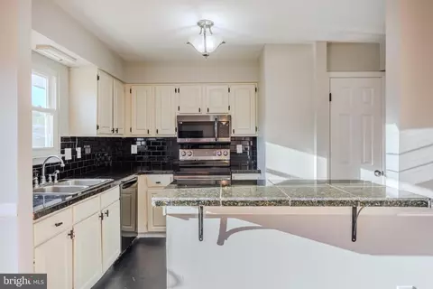 Kitchen - 407 Megan Ct, Frederick, MD 21701 photo 3 of 4