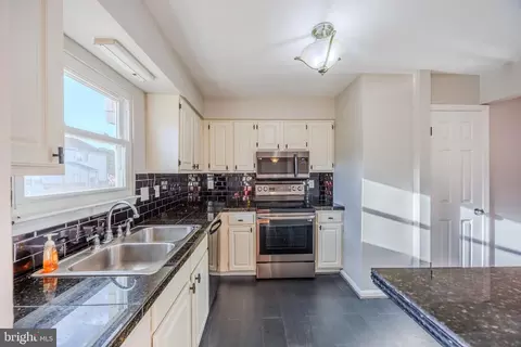 Kitchen - 407 Megan Ct, Frederick, MD 21701 photo 4 of 4