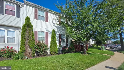 Exterior - 29 Consett Pl #5-I, Frederick, MD 21703 photo 2 of 9