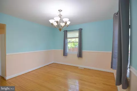 Entry Way - 29 Consett Pl #5-I, Frederick, MD 21703 photo 4 of 8
