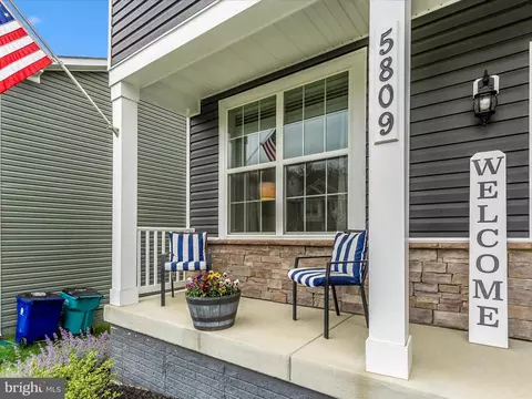 Exterior - 5809 Zoe Ln, Frederick, MD 21704 photo 2 of 14