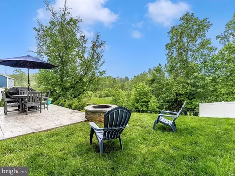 Exterior - 5809 Zoe Ln, Frederick, MD 21704 photo 7 of 14