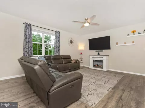 Living - 5809 Zoe Ln, Frederick, MD 21704 photo 1 of 3