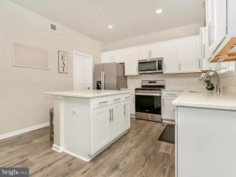 Kitchen - 5809 Zoe Ln, Frederick, MD 21704 photo 2 of 6