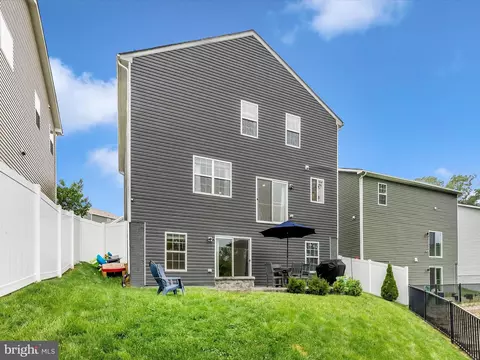 Exterior - 5809 Zoe Ln, Frederick, MD 21704 photo 9 of 14