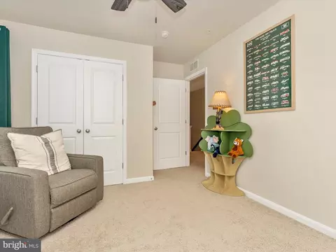 Bedroom - 5809 Zoe Ln, Frederick, MD 21704 photo 9 of 10