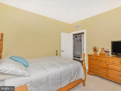 3218 Thornapple Dr, Frederick, MD 21704 photo 29