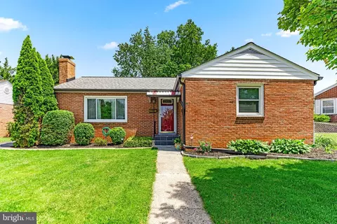 922 Cherokee Trl, Frederick, MD 21701 photo 3