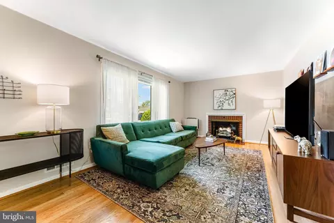 922 Cherokee Trl, Frederick, MD 21701 photo 6