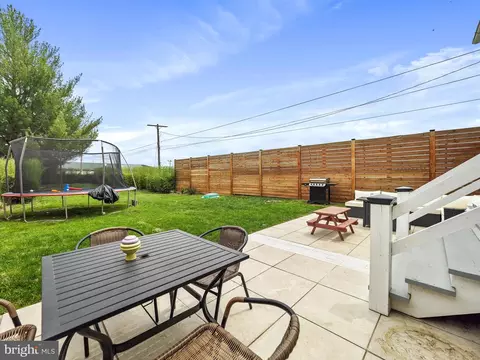 Exterior - 431 E Patrick St, Frederick, MD 21701 photo 5 of 9