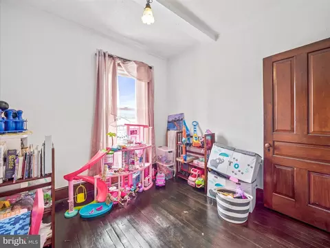 Bedroom - 431 E Patrick St, Frederick, MD 21701 photo 7 of 10