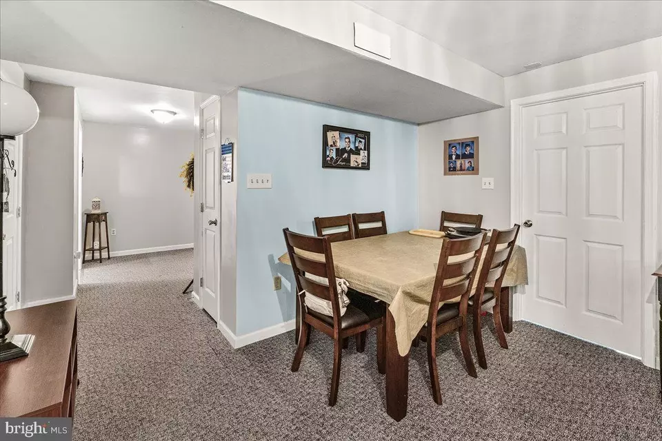 Dining - 54 Saddleridge Ct, Myersville, MD 21773 photo 3 of 3