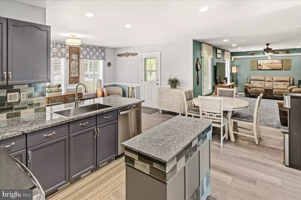 Kitchen - 54 Saddleridge Ct, Myersville, MD 21773 photo 5 of 5