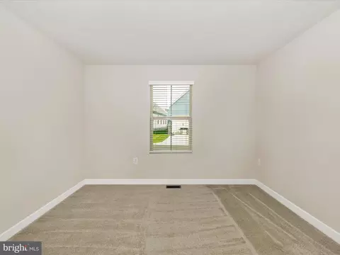 Bedroom - 2598 Lamplighter Dr, Frederick, MD 21702 photo 7 of 9