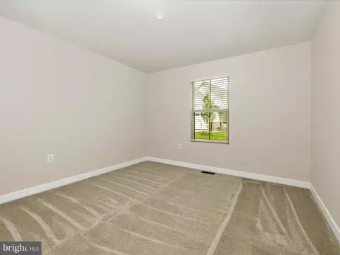Bedroom - 2598 Lamplighter Dr, Frederick, MD 21702 photo 6 of 9