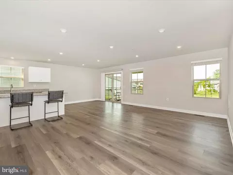 Living - 2598 Lamplighter Dr, Frederick, MD 21702 photo 4 of 10