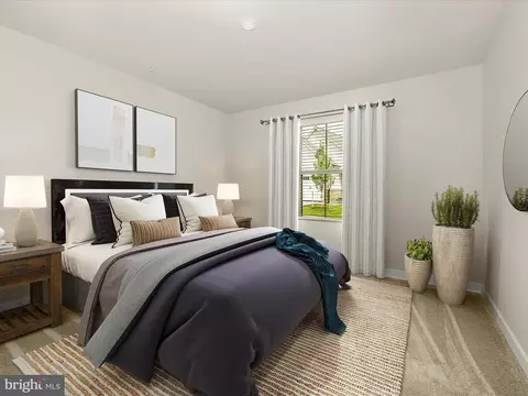 Bedroom - 2598 Lamplighter Dr, Frederick, MD 21702 photo 5 of 9