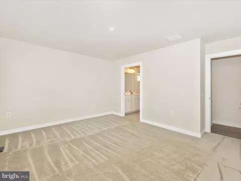 Bedroom - 2598 Lamplighter Dr, Frederick, MD 21702 photo 4 of 9