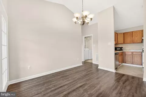 Entry Way - 2125 Wainwright Ct #2C, Frederick, MD 21702 photo 3 of 6