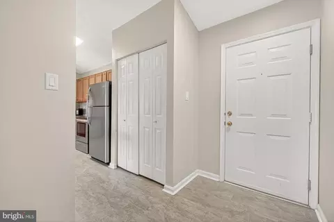 Entry Way - 2125 Wainwright Ct #2C, Frederick, MD 21702 photo 2 of 6