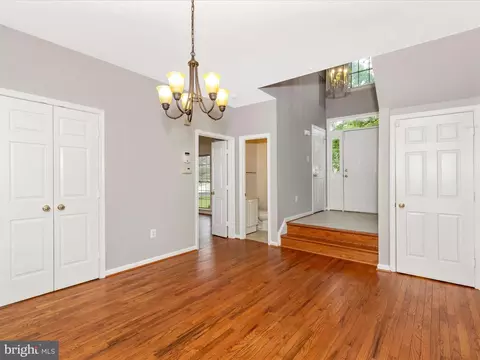 2209 Garden Ln, Frederick, MD 21701 photo 12