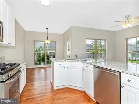 2209 Garden Ln, Frederick, MD 21701 photo 17