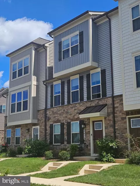 8654 Shady Pines Dr, Frederick, MD 21704